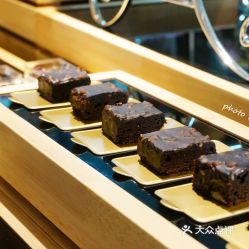 南京夏问水产海鲜自助 布朗尼蛋糕的味蕾冒险与食客真实评价